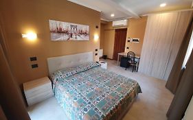 Azalea Rooms & Apartments Domo 5